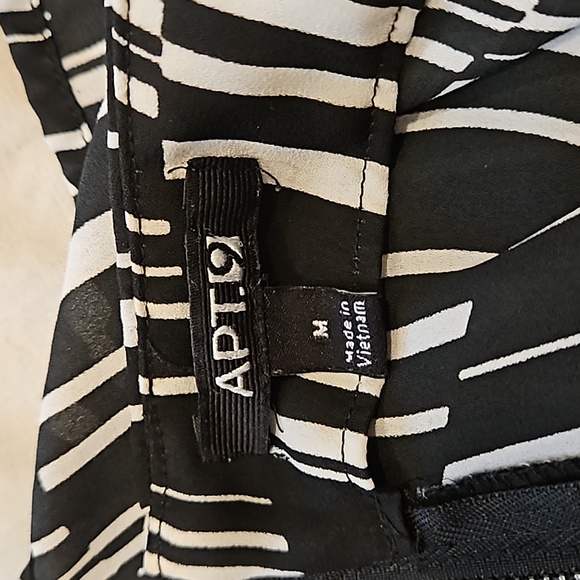 Apt. 9 Black and White Blouse - Picture 7 of 9